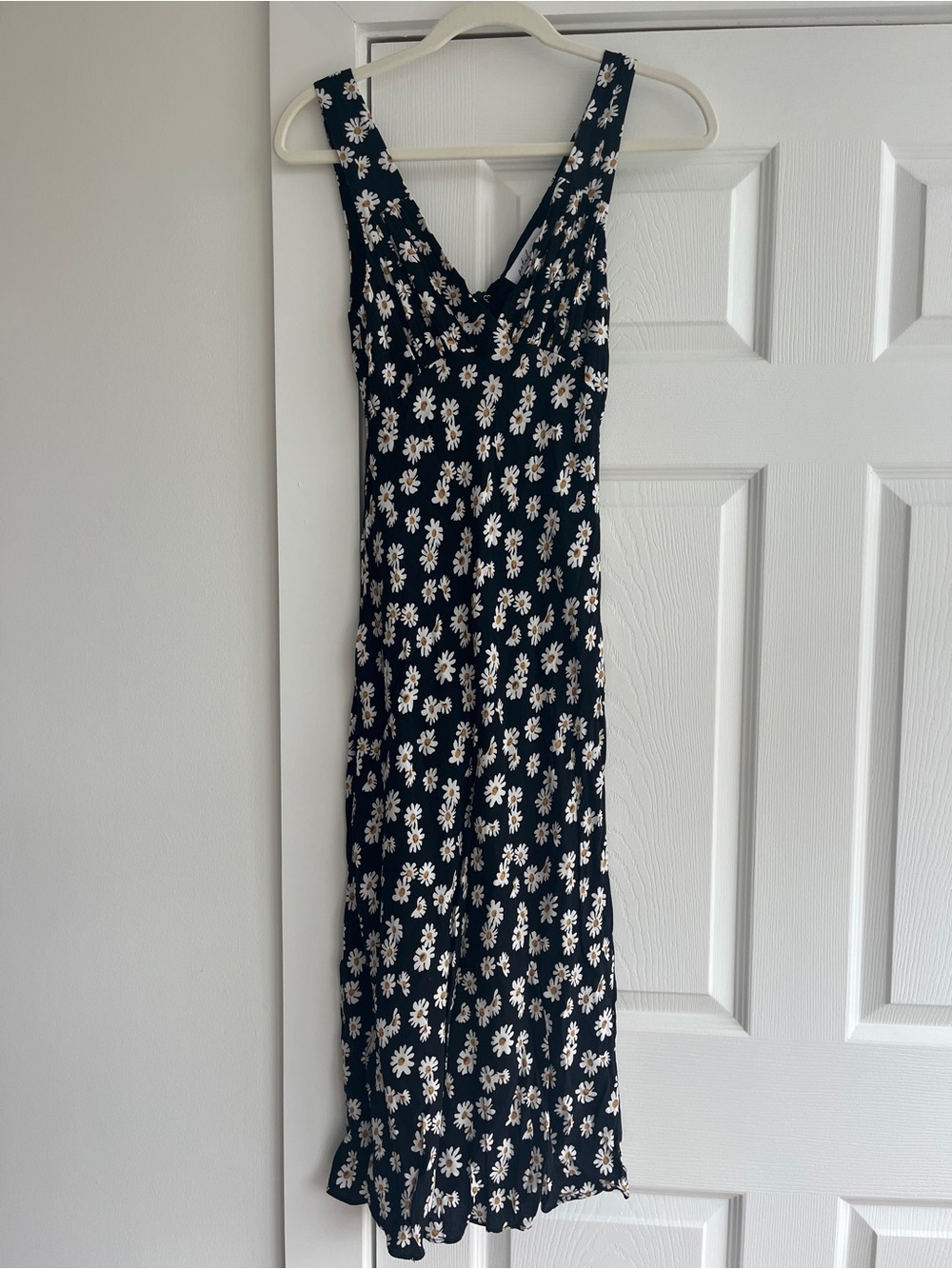 Petal & Pup Navy Maxi Dress with White Daisy Print